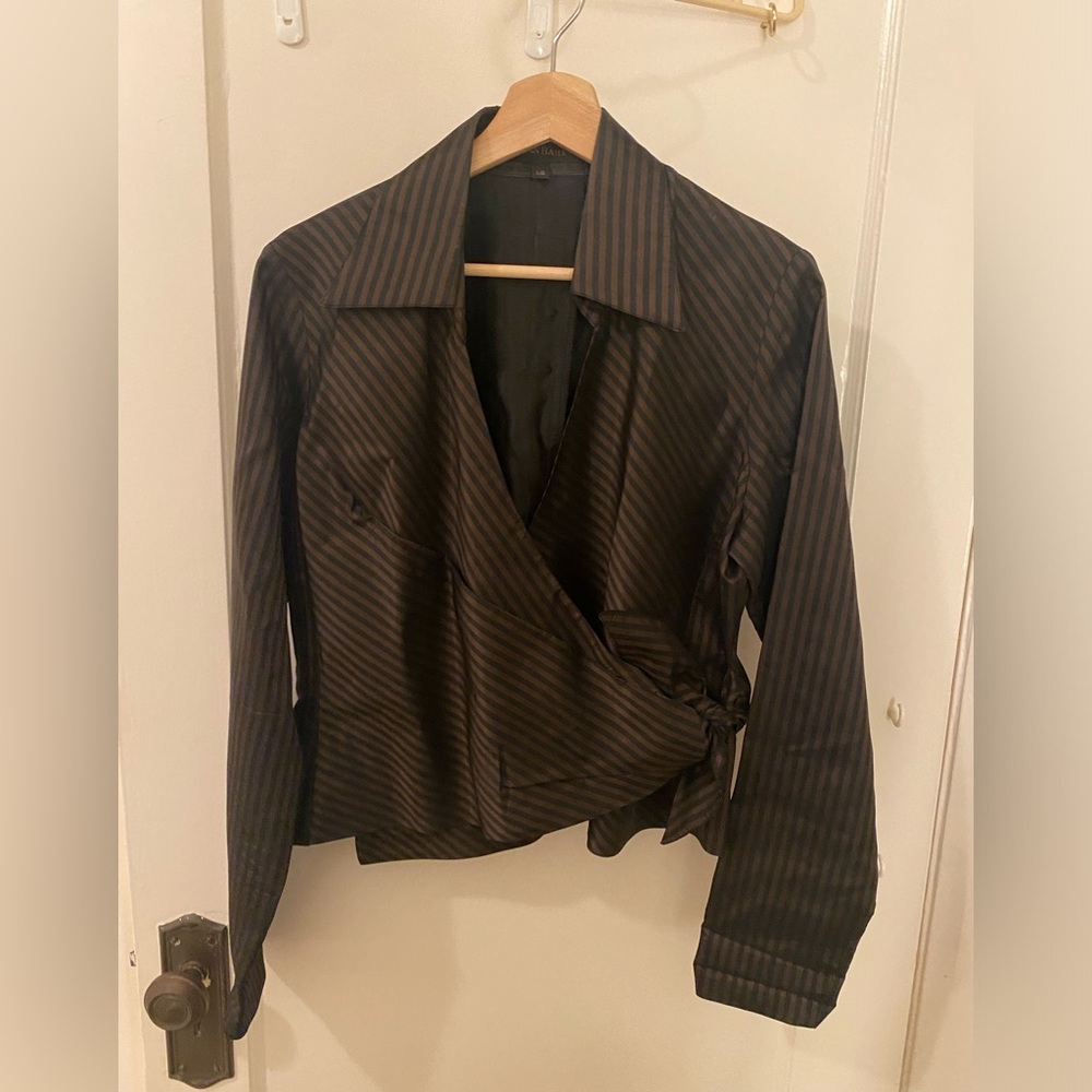Vintage Brian Bailey cross tie collard top.